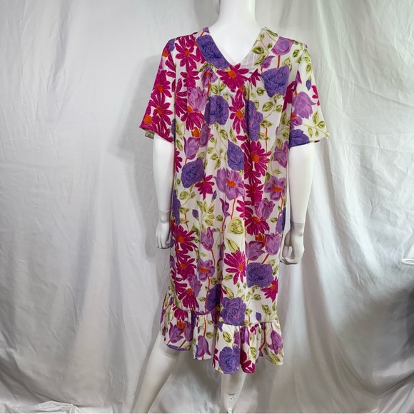 Haband Women’s Vintage Lightweight Floral V-Neck Lounge Night Dress - Picture 5 of 6